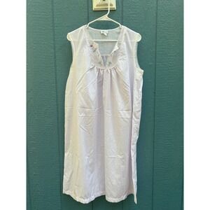 Vintage Violette Lavender Floral Embroidered Lace Trim‎ Nightgown Sleepwear